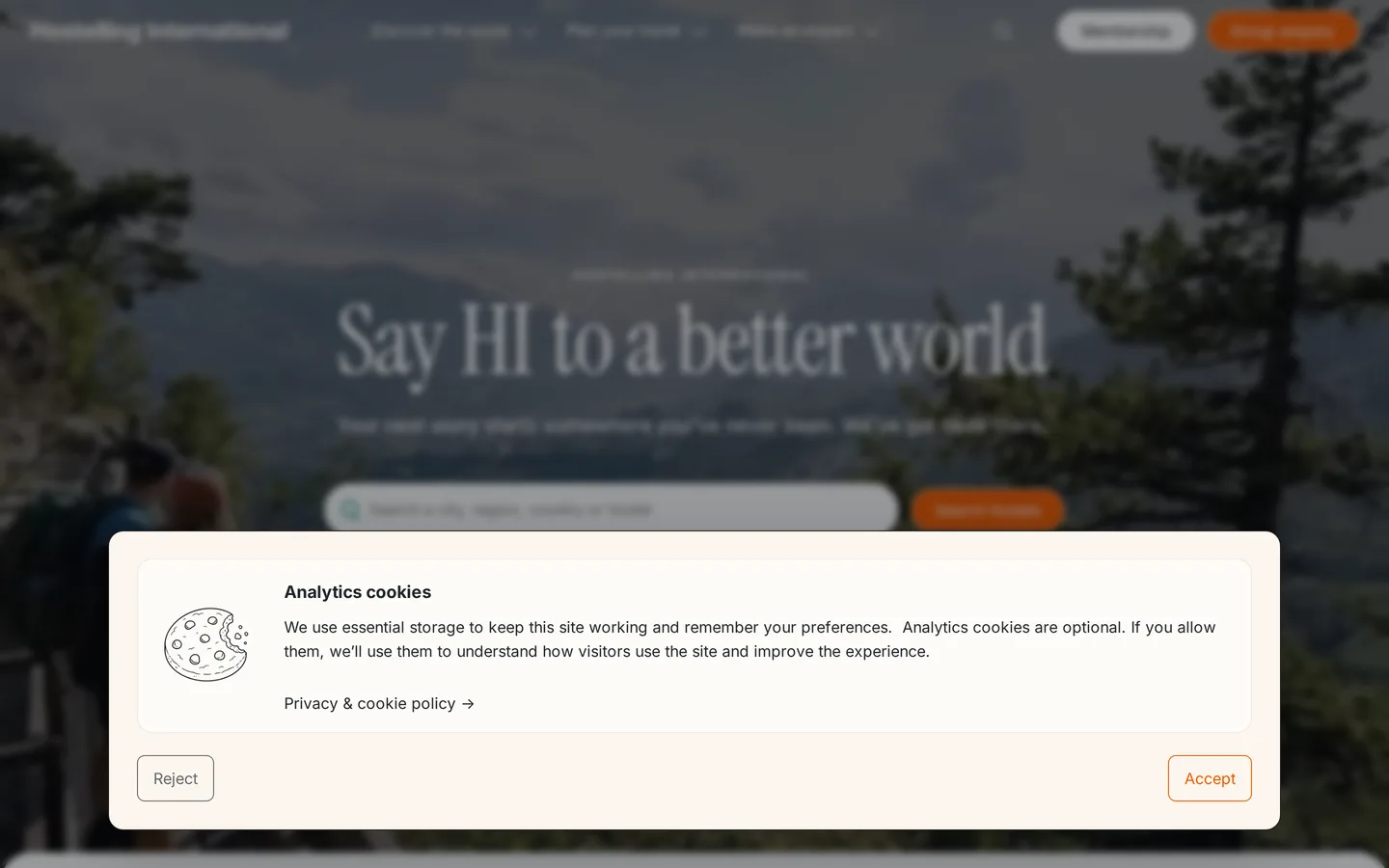 The Hostelling International landing page with its hostel search