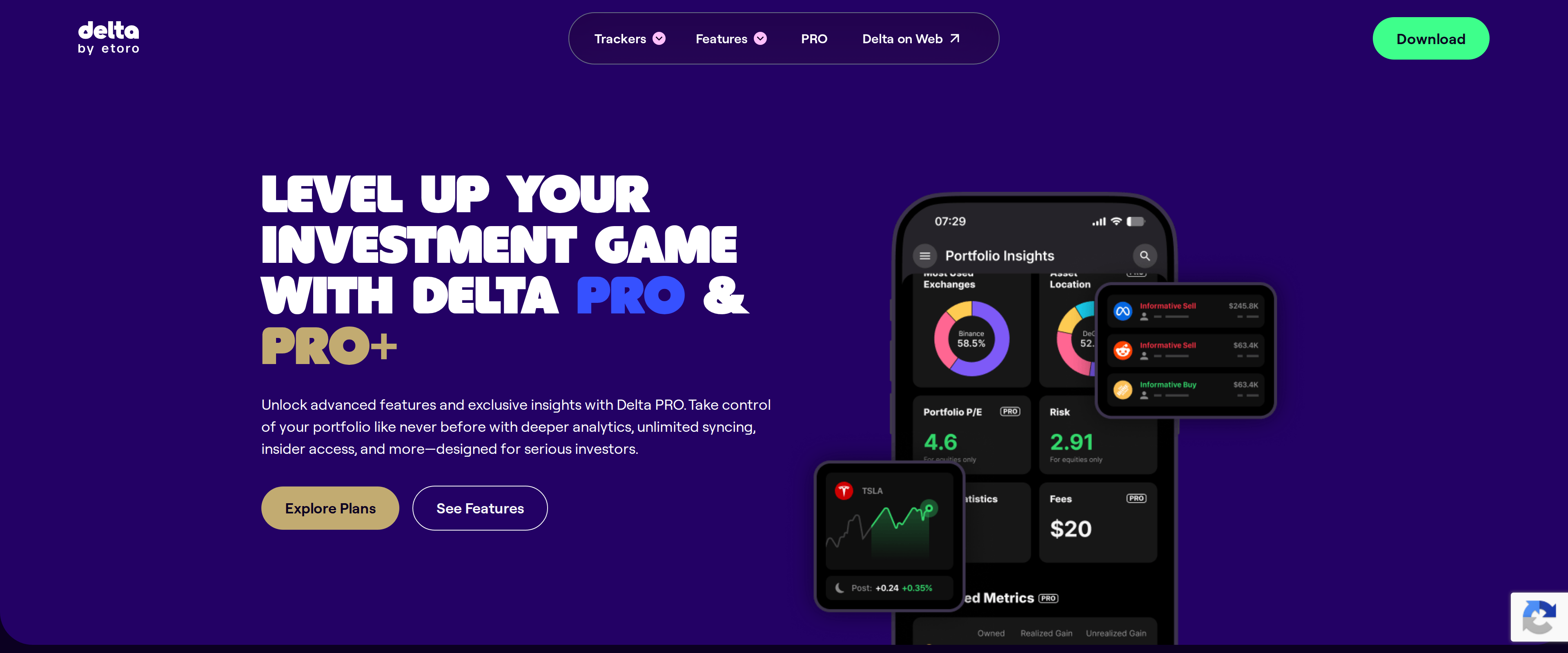 Delta PRO and PRO+ upgrade page showing a phone screen with Portfolio P/E, Risk score and Fees metrics marked PRO